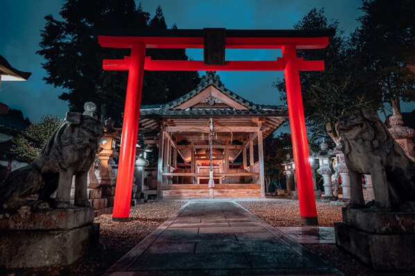 Photograph Aliace Uesan Red Gate on One Eyeland